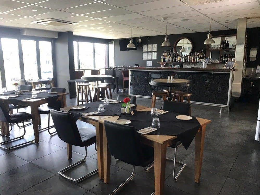 Motel Black Rock 4*